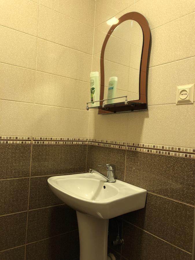 Guest House Romanadze كوبوليتي المظهر الخارجي الصورة
