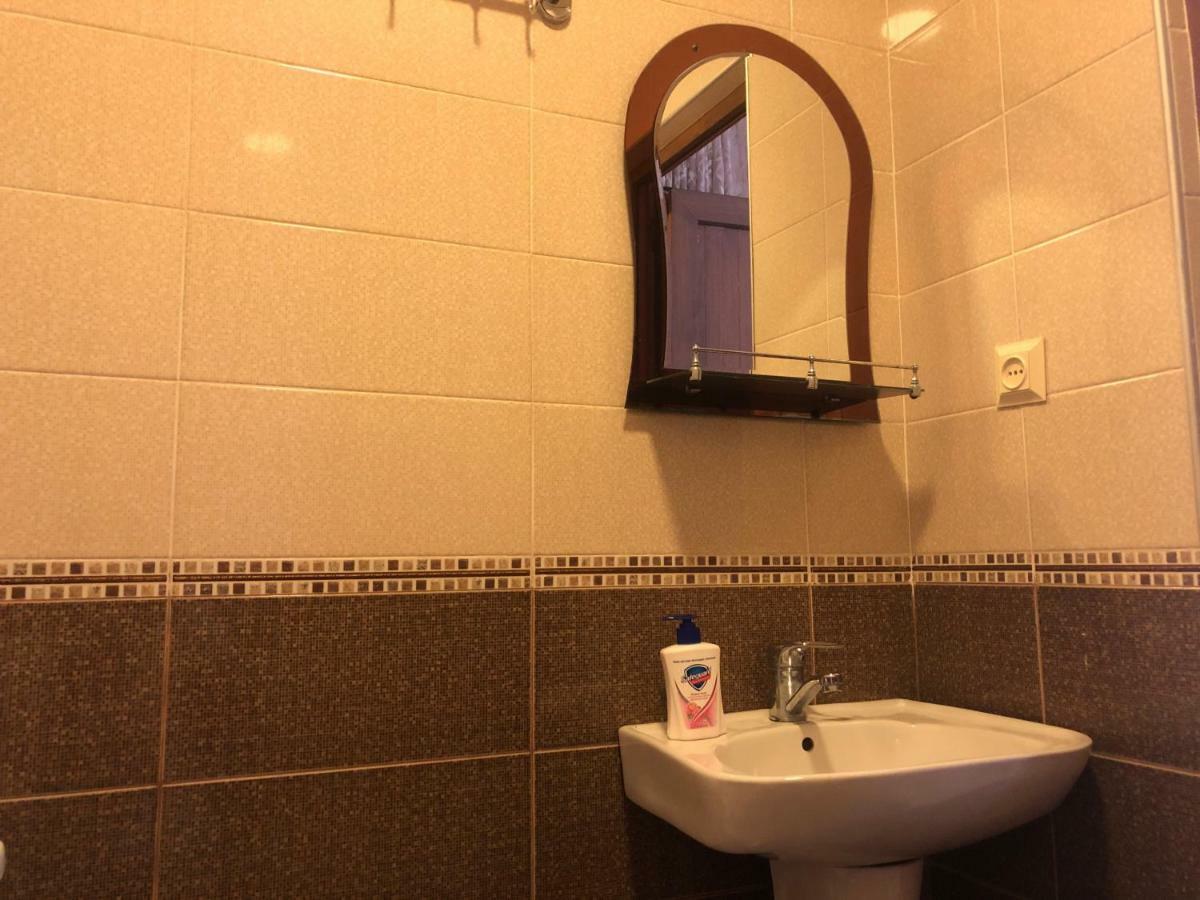 Guest House Romanadze كوبوليتي المظهر الخارجي الصورة